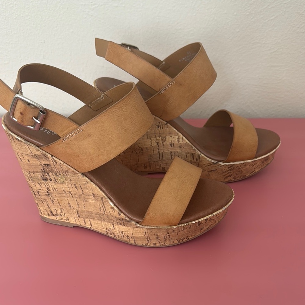 Mossimo Supply Co. Women's Tan Wedge Sandals - Picture 3 of 5